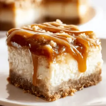 Caramel Apple Cheesecake Bars