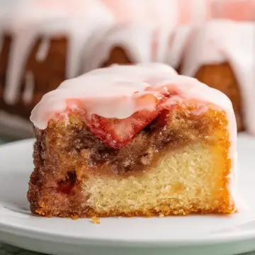 Strawberry Honey Bun Cake