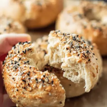 Easy & Delicious 3-Ingredient Bagels (Vegan & GF Option)