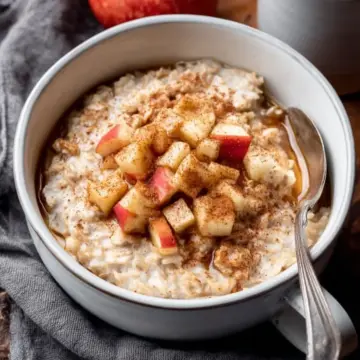 Apple Cinnamon Oatmeal
