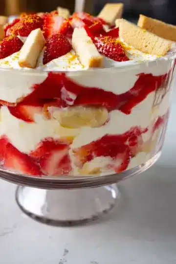 The Best Strawberry Banana Pudding