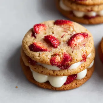Strawberries and Cream Cookies