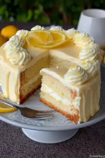 Lemon Cheesecake Cake