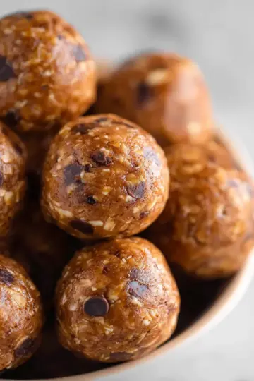 Peanut Butter Date Balls